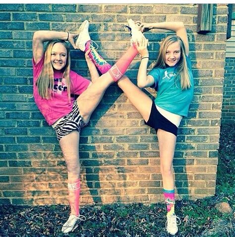 Cool Thing To Do With Your Friends Besties Cheer Poses Bff