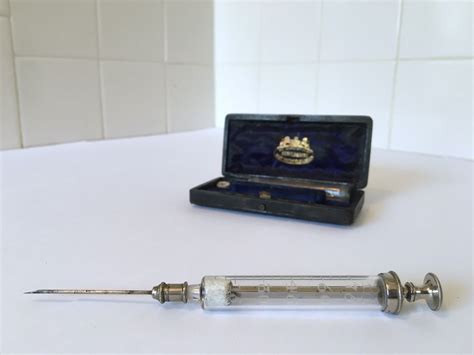 Antique Medical 1800s Physicians Cased Hypodermic Syringe Syringe