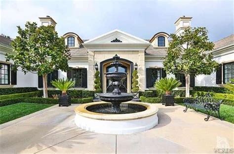 For Sale Wayne Gretzkys Thousand Oaks Mansion