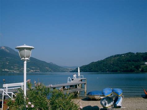 Lago Di Caldonazzo Trentino Italien Foto And Bild Landschaft Bach
