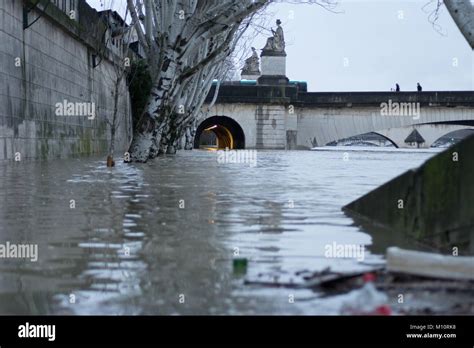Paris France 25th January 2018 Flood Water Keeps Rising In Paris