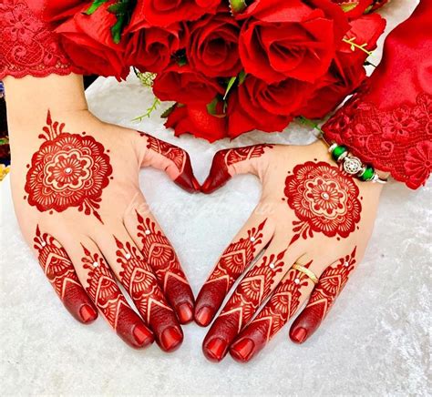 35 motif henna tangan pengantin yang simple, cantik, putih dan elegan. 30 Henna Tangan Simple | Inspirasi Corak Inai Tangan Menarik