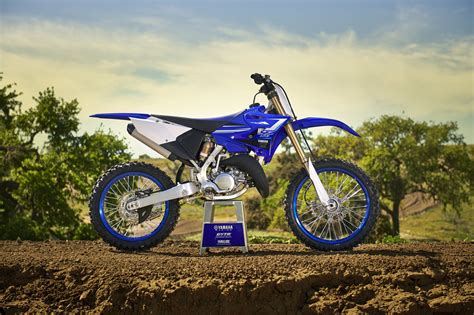 The given price can change depending on the colour, accessories and other features. Yamaha YZ 125 LC - Alle technischen Daten zum Modell YZ ...