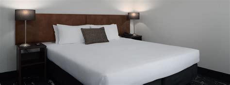 Superior King Room Mercure Welcome Melbourne