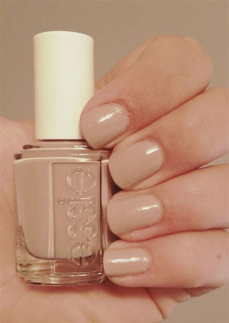 Fitness Ever The Perfect Nude Essie Nail Polish In Jazz