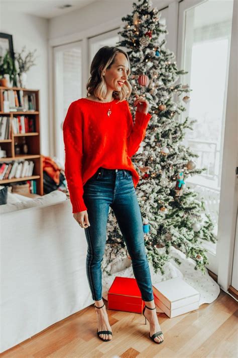 2 Festive Ways To Dress For The Holidays The Fox And She Casual Holiday Outfits Christmas
