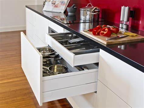 Want to update your kitchen without much effort? Food for thought: focus on workflow, space and motion ...