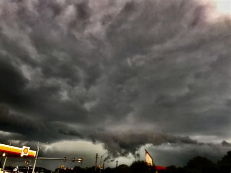 Storm in Helotes, Texas : r/CLOUDS