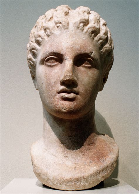 marble head of a goddess greek late classical the metropolitan museum of art