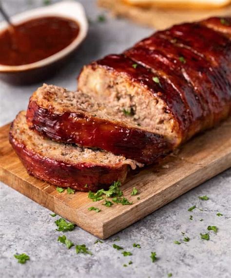 This recipe is compatible with the keto diet, but could also fit with other eating plans. The Pioneer Woman Meatloaf - The Cozy Cook | Pioneer woman ...