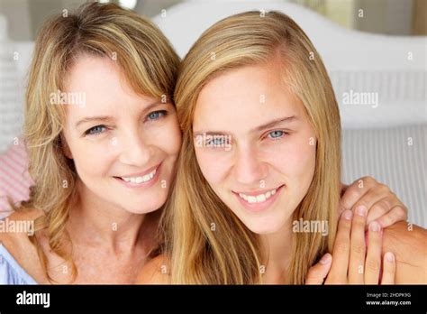 Mother Daughter Mom Mothers Mum Daughters Stock Photo Alamy