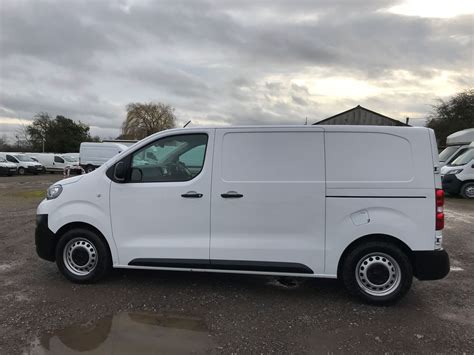  is supplied and installed to department of state growth standards using acceptable materials  continues to function as intended after. 2018 Peugeot Expert STANDARD 1000 1.6 BLUEHDI 95 ...