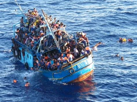 Hundreds Of Migrants Feared Drowned In Mediterranean Sea As Boat Capsizes April 22 2016