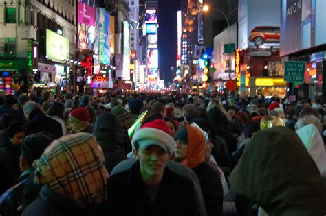 Crowd New Years Eve 2006 Times Square New York City Chris Amelung Flickr
