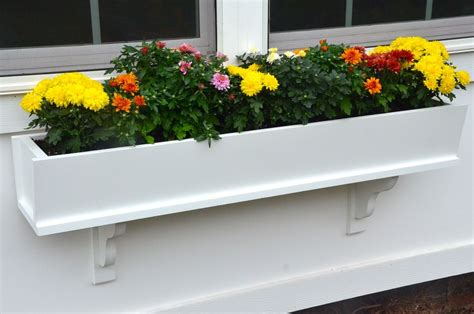 7 Ways To Spice Up Your Planters With 260 Composite Pvc Window Box