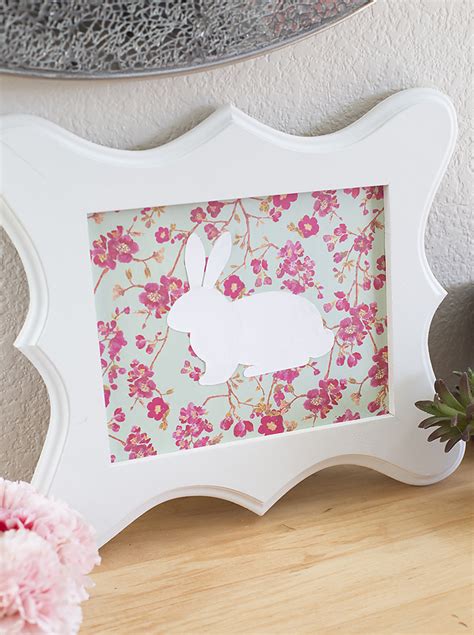 The silhouette cameo® comes with the items shown in the following list. Embossed Bunny Silhouette