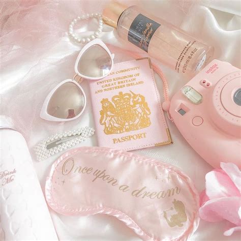 𝒩𝒶𝒿𝑒 𝒯𝒽𝑜𝓂𝓅𝓈𝑜𝓃 ☁️ On Instagram “travel Essential ️🌸 ” In 2020 Baby