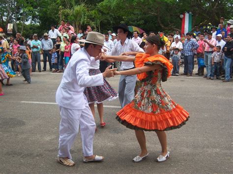 Bailes Tipicos De La Region Orinoquia Collection Of Trajes Tipicos Images And Photos Finder
