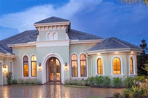 Luxury House 4 Bedrm 4100 Sq Ft Home Theplancollection Plan 175 110