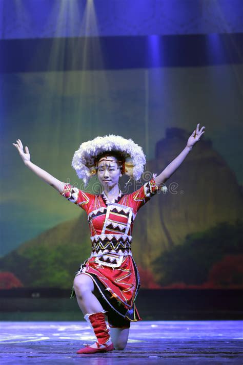 Gaoshan Ethnicity Dancer Editorial Stock Image Image Of Term 52696889