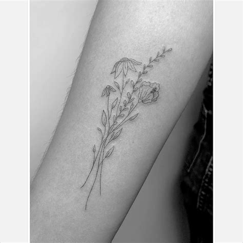 Pin By Jolene Goldsmith On Tattoos Poppy Flower Tattoo Fine Line Tattoos Daisy Tattoo