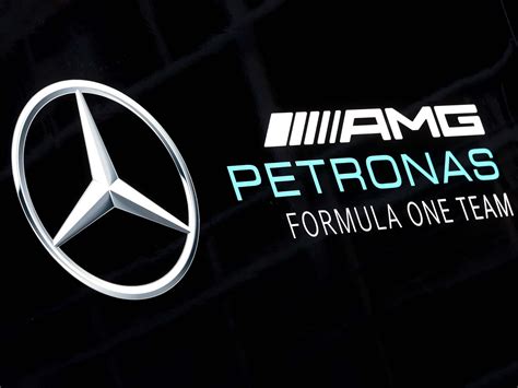 Mercedes amg f 1 masks. Coronavirus: Mercedes F1 team to start delivering 10,000 ...
