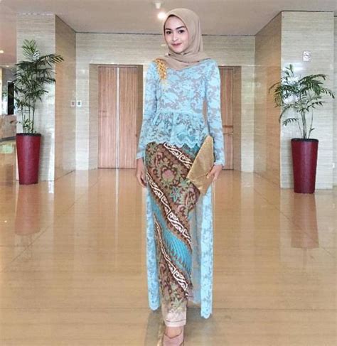 Baju kurung batik lasercut narnia silvermoon muslimahclothing com. Model Baju Kebaya Batik Modern Terbaru | Model Baju 2018