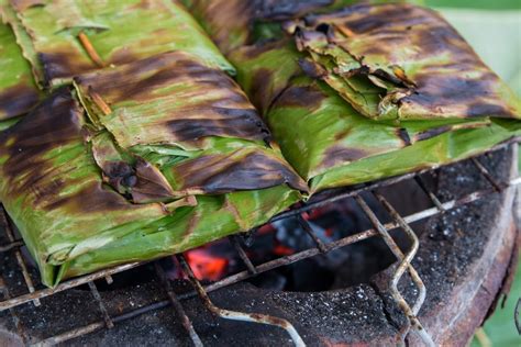We have many great fish recipes but this grilled fish with banana leaf is the best! Thai Fish Grilled in a Banana Leaf - Try This Recipe Today