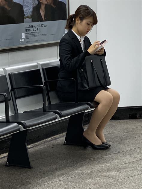 Office Ladies Skirt Suit Asian Fashion Business Women Professional Suits Legs Womens