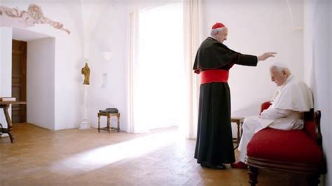 The Two Popes New Trailer Anthony Hopkins Jonathan Pryce Are Both Funny And Philosophical In