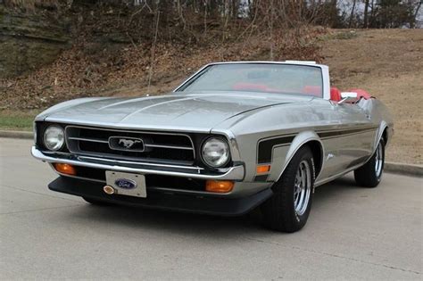 1971 Ford Mustang Hip Rides