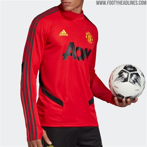 For now man u just release their third kit, i will update the latest kit after home and away kit release. Manchester United 2020 Pre-Match Kit Released & Training Kit Revealed - Leaked Soccer - Nike and ...