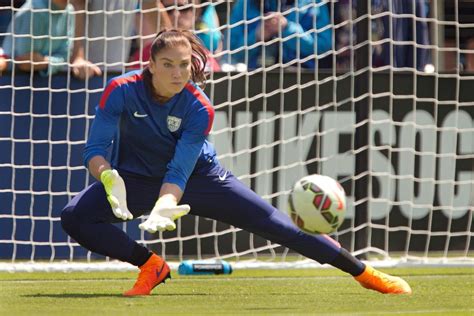 Hope Solo Goalkeeper Photos Meet The Us Womens World Cup Team Ny Daily News