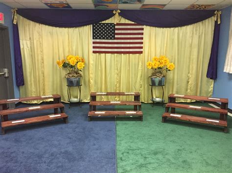 Here are 20 fun and simple activities for toddlers that will keep them engaged and busy with sensory, fine motor, problem solving and curiosity! 2016 Preschool graduation stage @ Macomb Learning Center ...