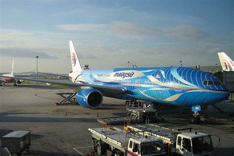 Malaysia dinilai kurang memberi perhatian besar kepada usaha kecil dan menengah. MALAYSIA AIRLINES HILANG: Jejak Rekam Boeing 777-200ER ...