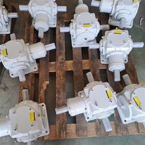 T Series Spiral Bevel Agriculture Gearbox 90 Degree Gearbox Steering
