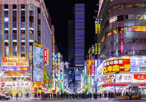 A Locals Guide To Tokyo For The Traveler Viahero