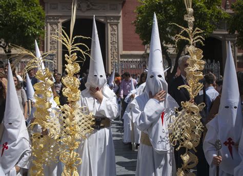 Primitiva archicofradía pontificia y real hermandad de nazarenos de la sagrada entrada en jerusalén, santísimo cristo del amor, ntra. Las estampas del Domingo de Ramos - Nazarenos de la ...