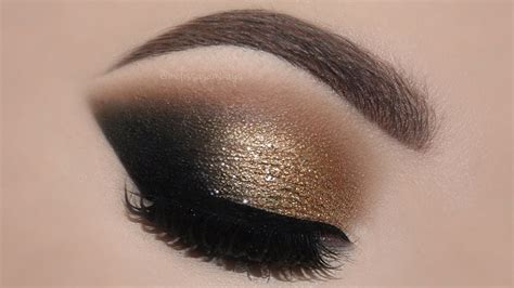 Golden Eye Makeup Tutorial For Hooded Eyes Glamorous Easy Gold Smokey Eyes For Beginners Youtube