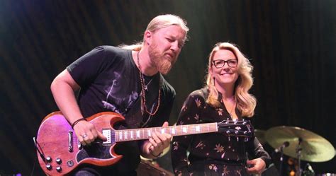 Tedeschi Trucks Band Welcomes Guests At 2017 Sunshine Music Festival In Boca Raton