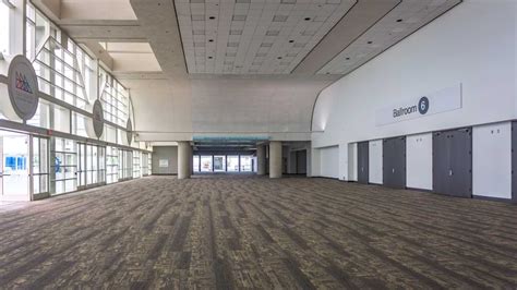 Lobby And Amenities San Diego Convention Center