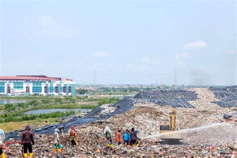Foto Tahun Beroperasi Pembangkit Listrik Tenaga Sampah Di Surabaya