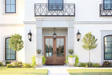 Cc And Mike Frisco I Project Reveal 2 Modern European Exterior Stucco