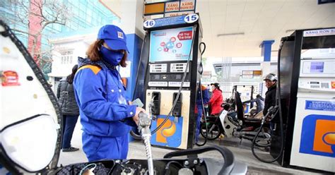 Theo đó, xăng e5 ron92 giảm 159 đồng/lít. Tin tức giá xăng dầu hôm nay ngày 5/9: Tiếp tục giảm mạnh ...