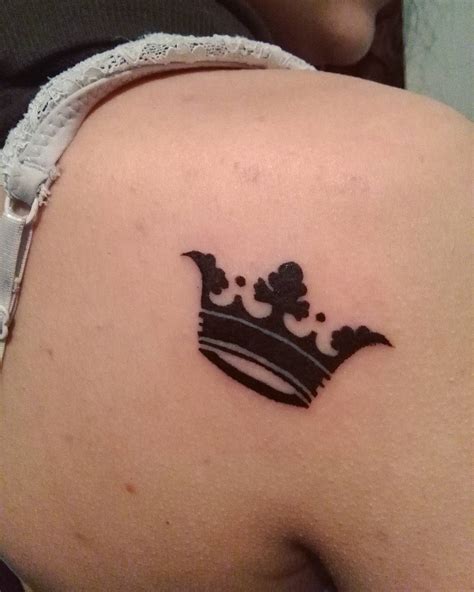 10 Crown Tattoo Ideas Crown Tattoo Crown Tattoo Design Tattoo Designs