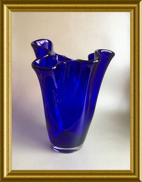 Kobaltblauwe Glazen Vaas Blue Glass Vase Glass Art Cobalt Blue Vintage Art Beautiful Cobalt