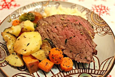 I usually make a big standing rib roast for christmas (about 5 ribs) but this year i am going to. Main Dish: Beef Tenderloin - Holiday Meal Planning — Lattes, Life & Luggage