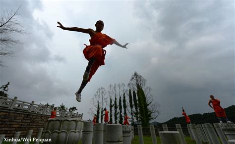 With Quick Feet Good Balance Agile Shaolin Monks In Fujian Show