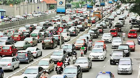 Berikut ini adalah beragam cara mengatasi sakit kepala secara alami yang bisa dicoba: 4 Cara Berulang Alik Ke Tempat Kerja Yang Paling Pelik Di ...