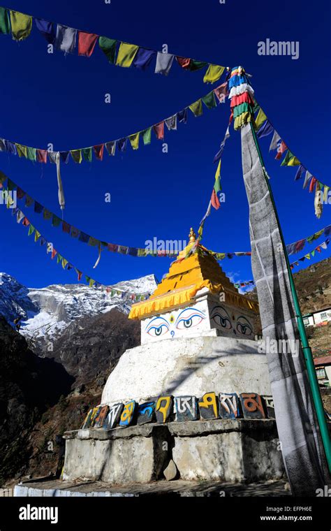 Budhist Stupa Namche Bazar Village Everest Base Camp Trek Solukhumbu